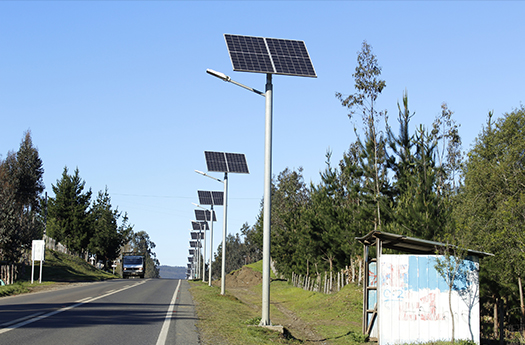 Proyecto de farolas solares divididas para carreteras en Sudáfrica