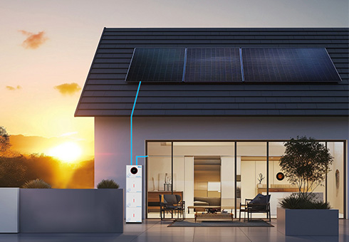 Con baterías de litio confiables, se asegura de que la energía almacenada permanezca disponible durante períodos de poca luz solar o cortes de la red.