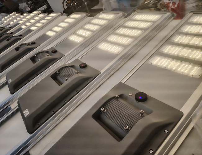 Control remoto-Solar-Led-Luz-Con-Microondas-Sensor de movimiento